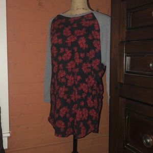 Lularoe Randy T NWOT
